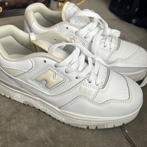 New Balance 550s